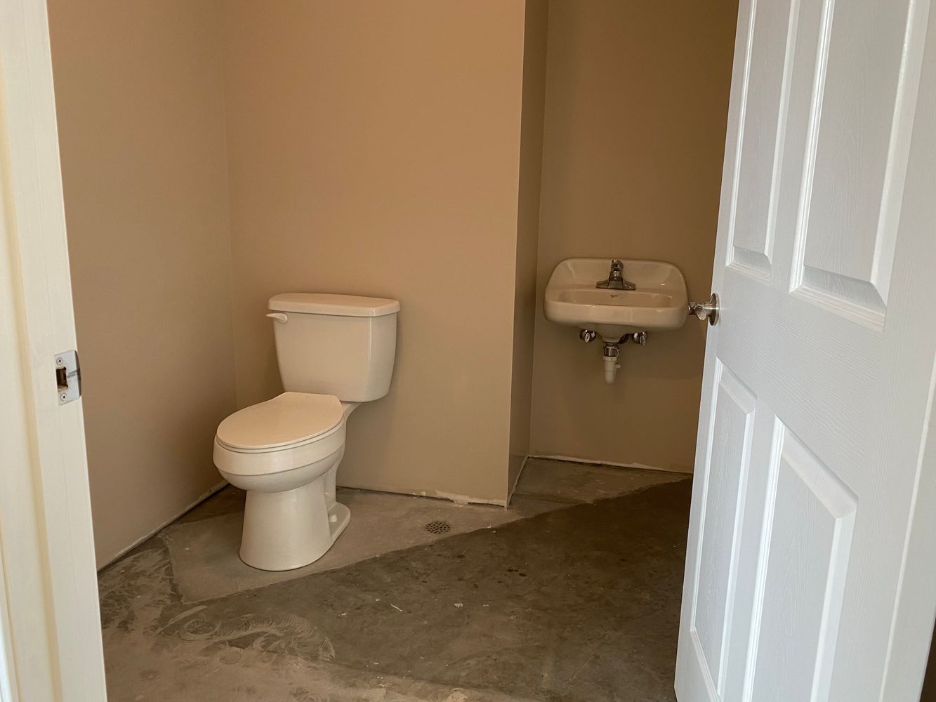 101 S 16th St, Murphysboro, IL 62966